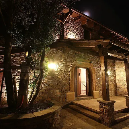 El Acebo De Casa Muria منزل ريفي