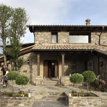 El Acebo De Casa Muria منزل ريفي Bisaurri