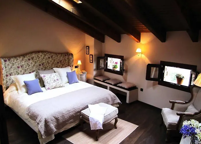 El Acebo De Casa Muria Country house